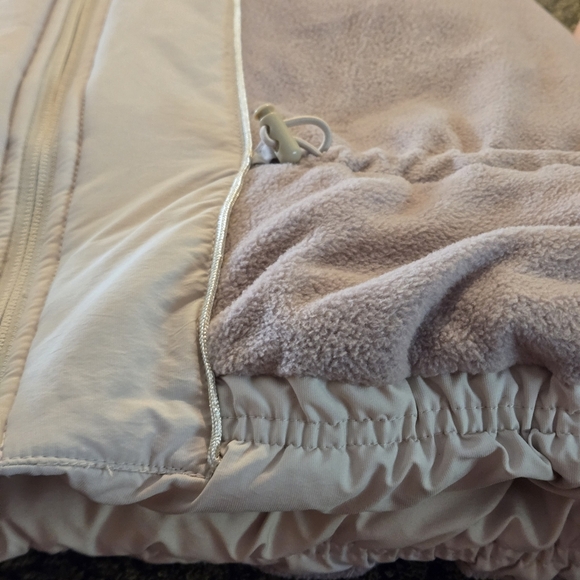 Perimitz French Casual Puffer Vest Girls Size 8 Full Zip 2-pkt Inside Drawstring - Picture 12 of 16